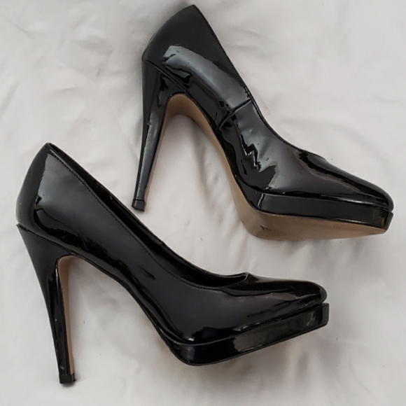 Elle Black Patent Platform Heels - Picture 2 of 3